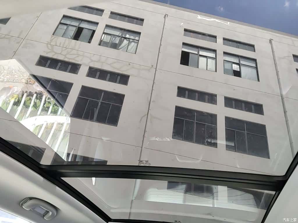 Roewe RX5, 2018 14