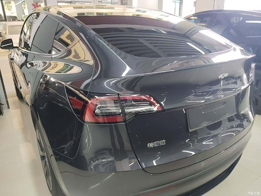 Tesla Model Y, 2024 все фото