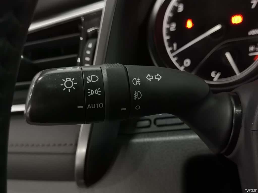 Toyota Camry, 2020 21