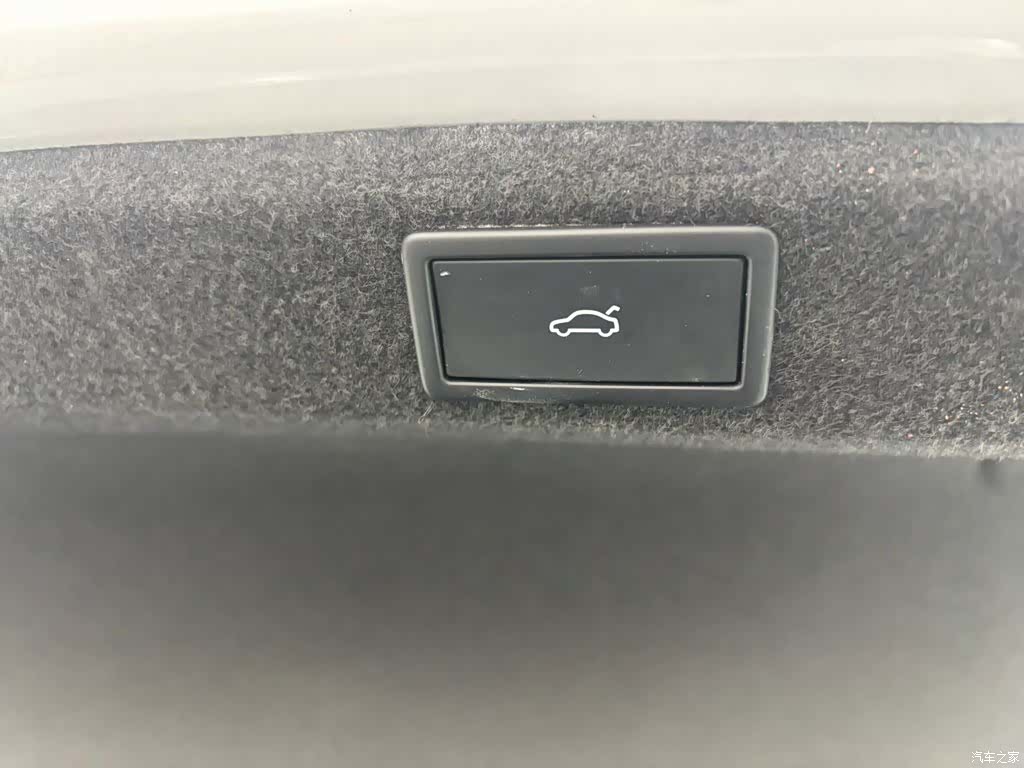 Skoda Superb, 2023 11
