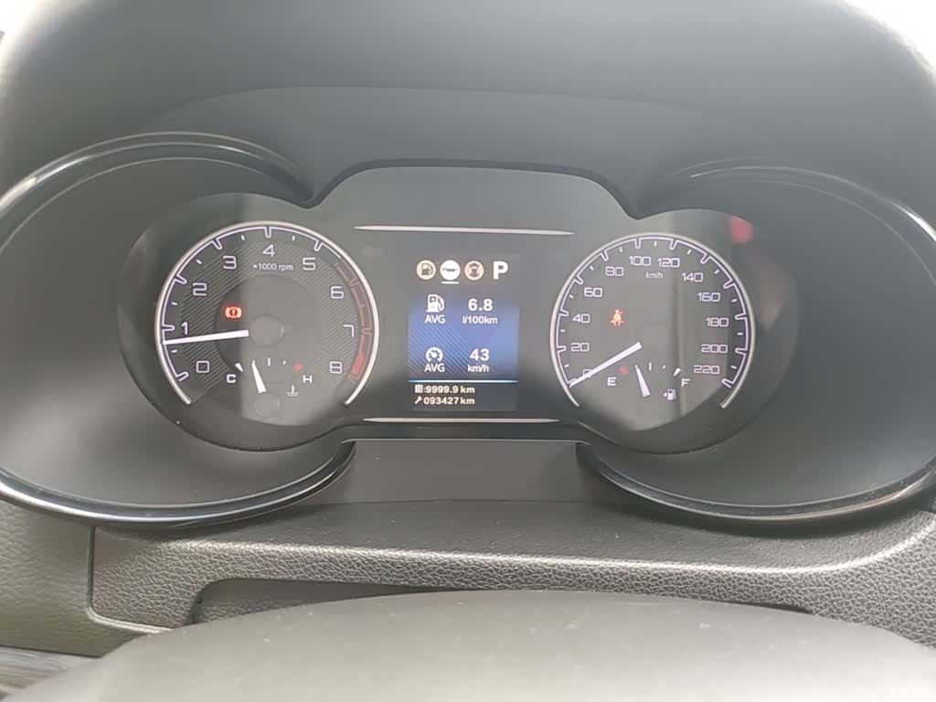 DongFeng AX7, 2018 12