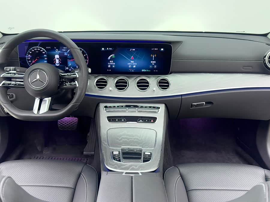 Mercedes-Benz E-Class 2021, фото 24
