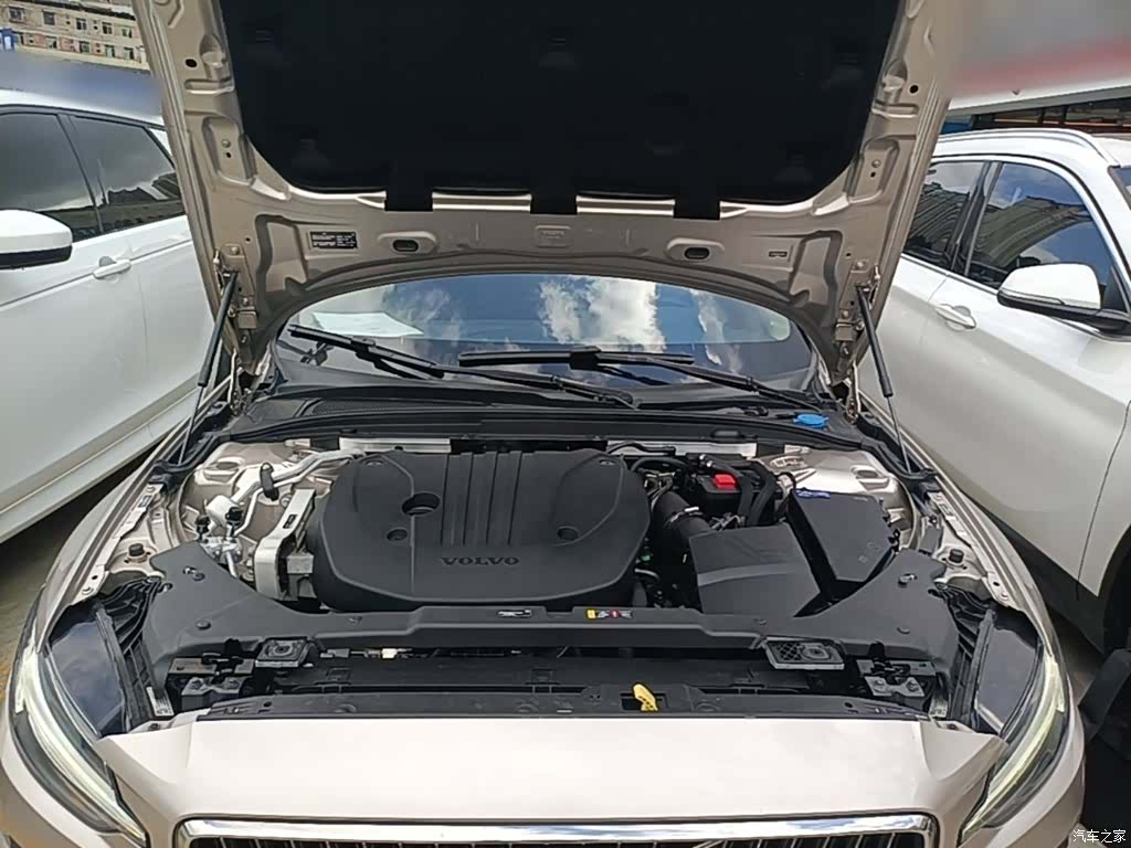 Volvo S60, 2022 20