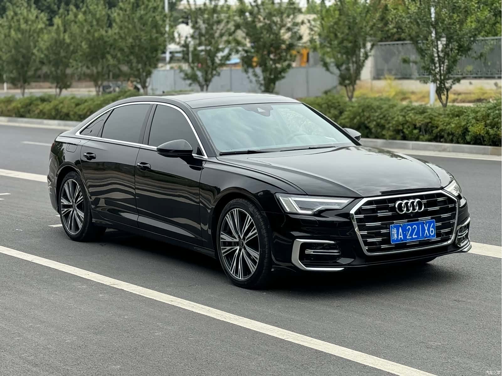Audi A6L, 2022 3