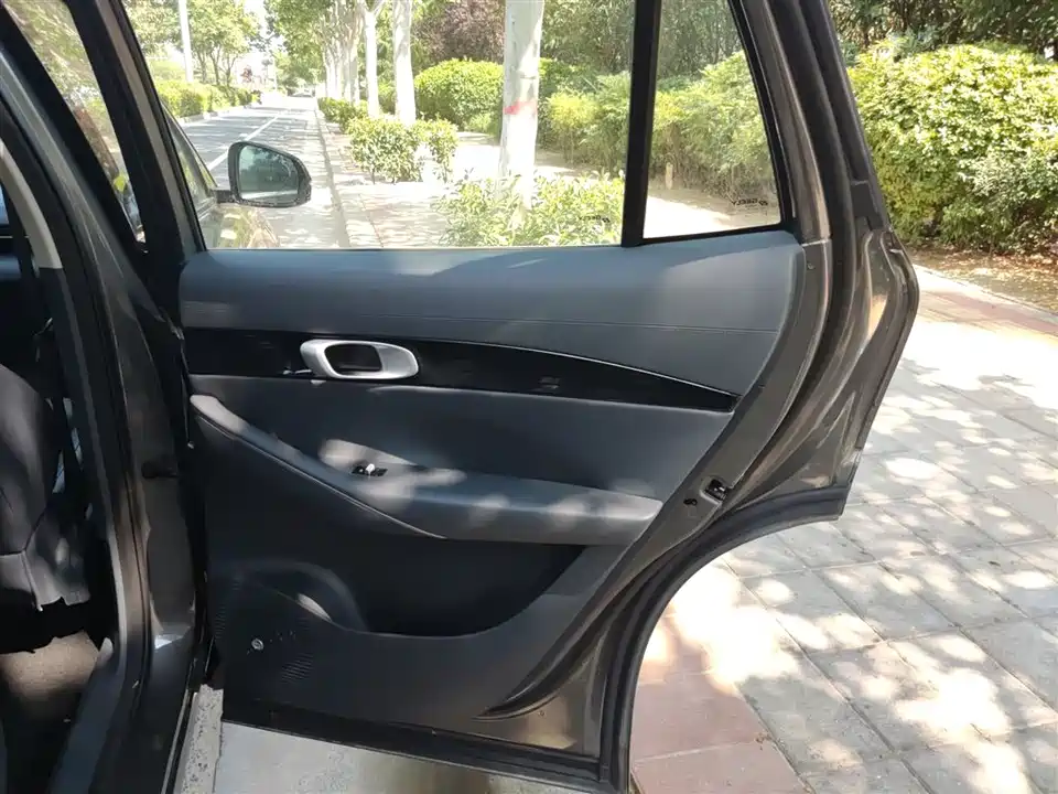 Geely Galaxy Galaxy E5