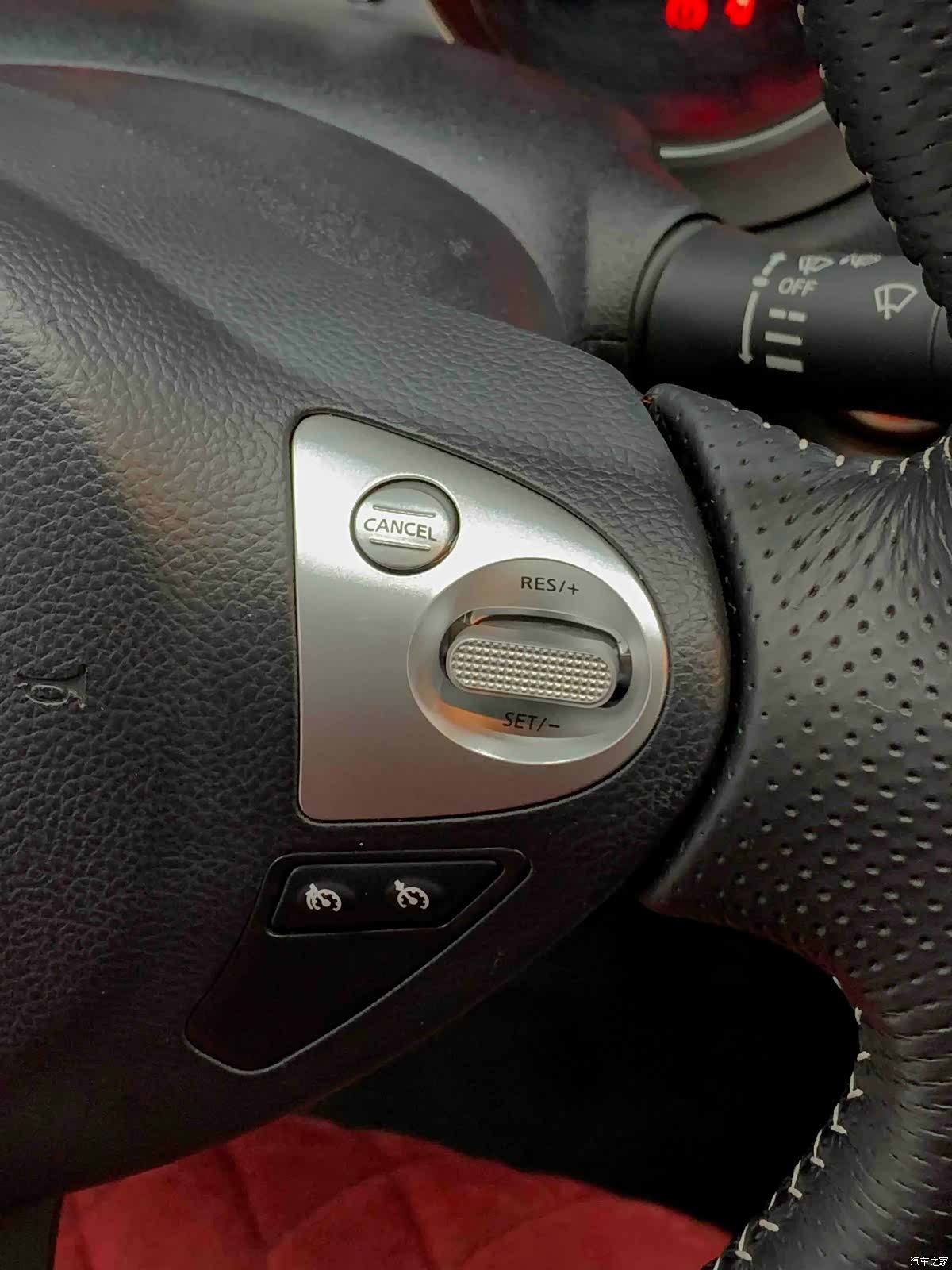 Infiniti ESQ, 2016 25