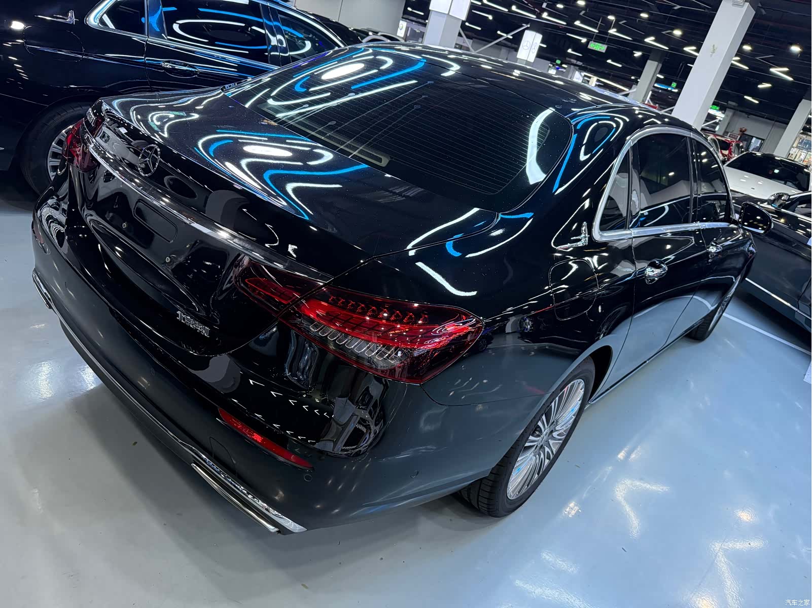 Mercedes-Benz E-Class, 2022 18