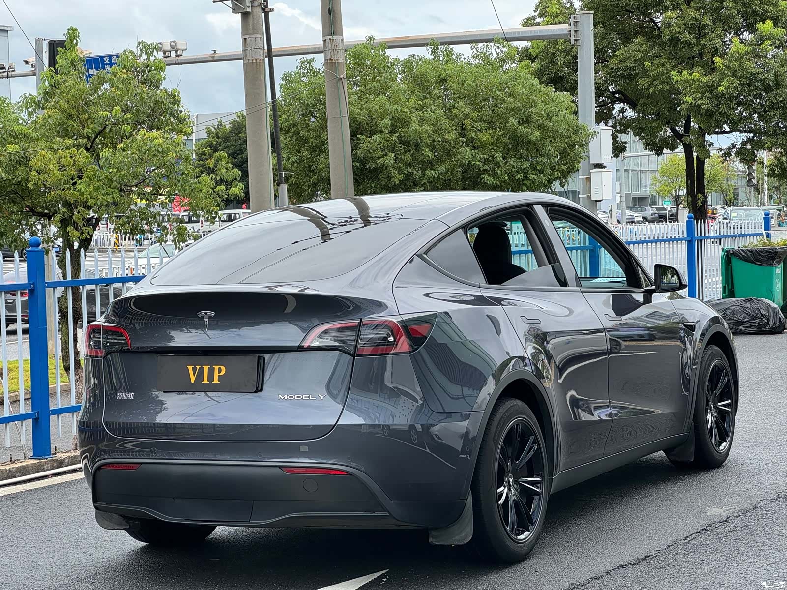 Tesla Model Y, 2022 12