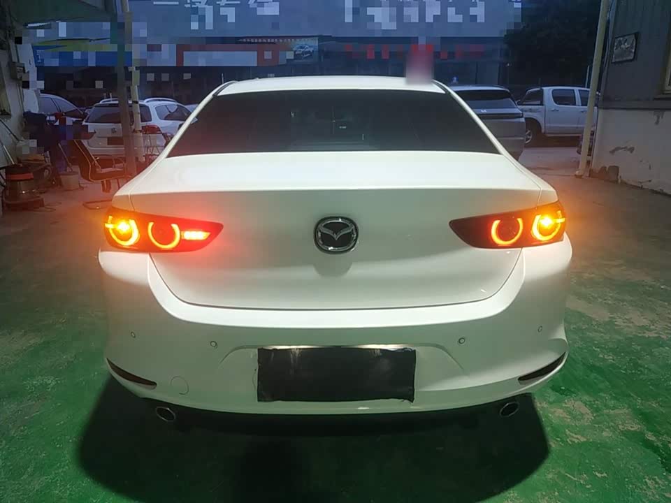 Mazda 3 Angkesaila