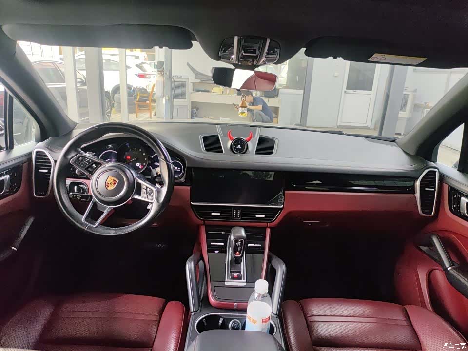 Porsche Cayenne, 2019 все фото