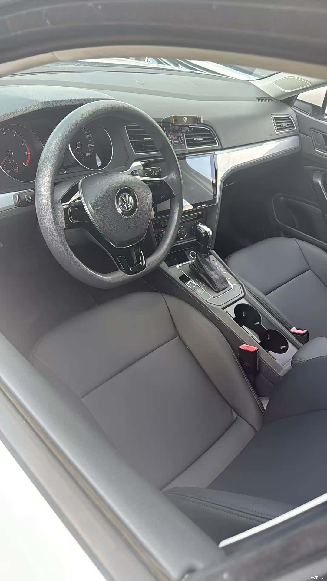 Volkswagen Lamando, 2018 3