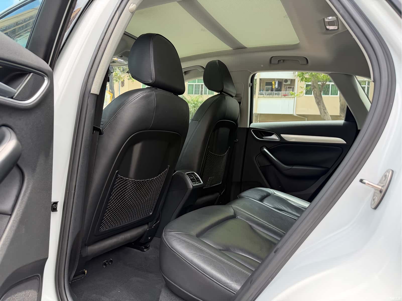 Audi Q3, 2015 9
