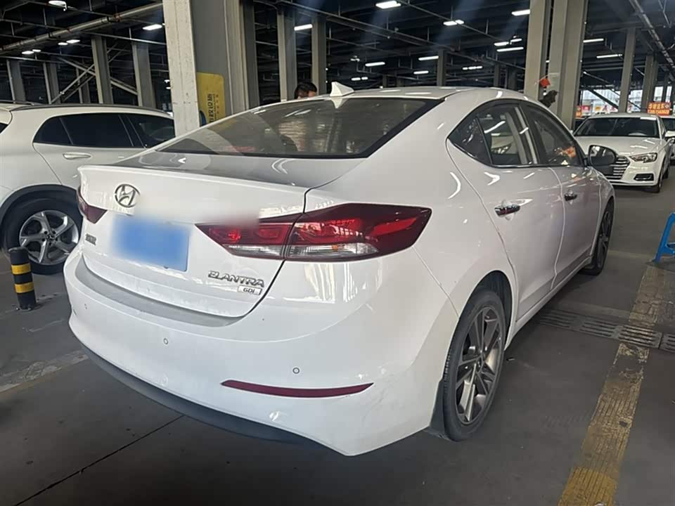 Hyundai Lead