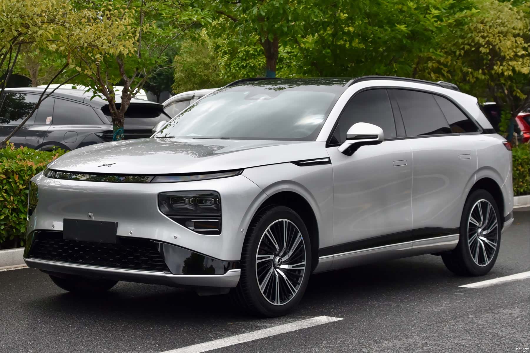Xpeng G9