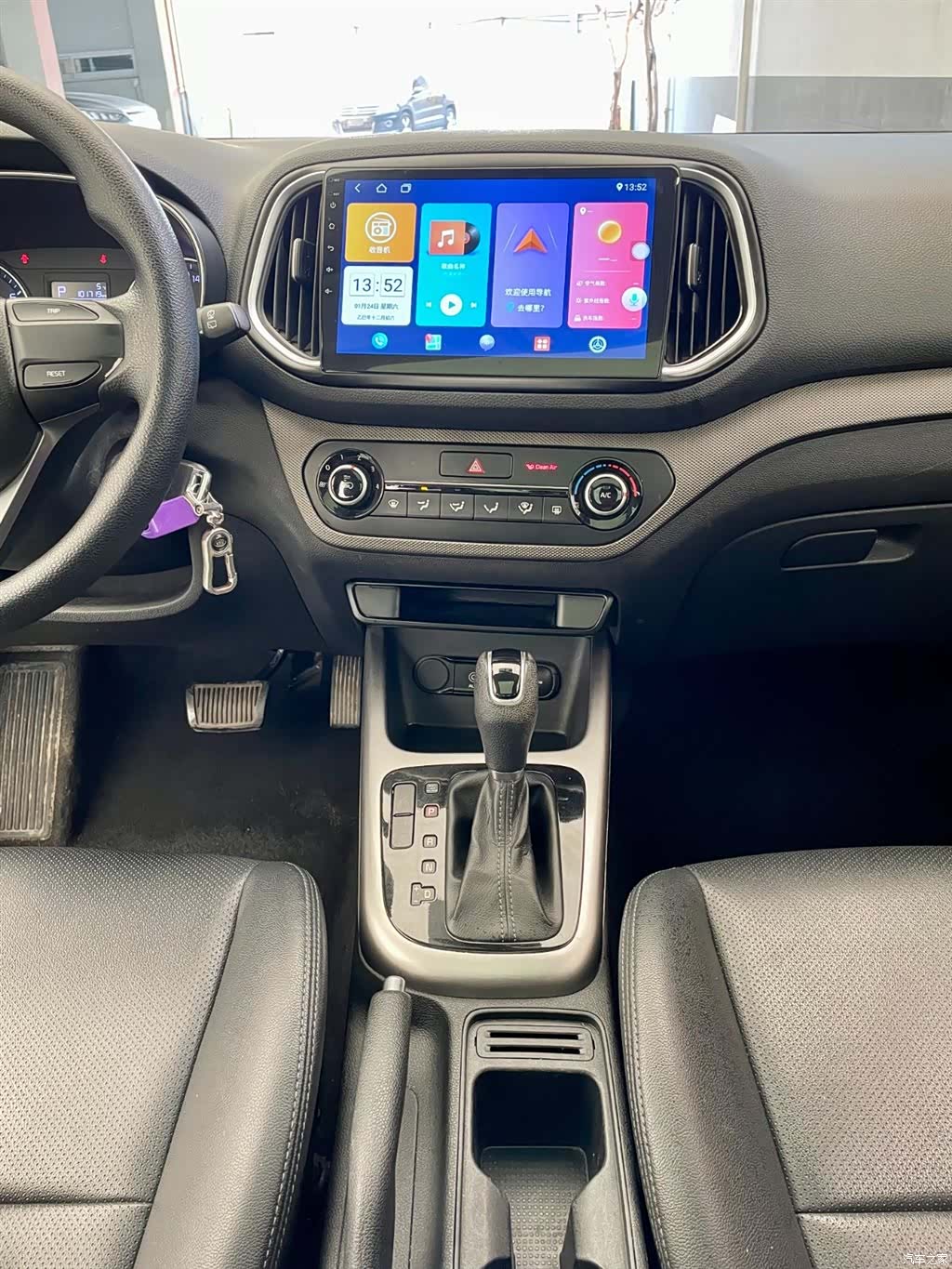 Kia KX3, 2017 9