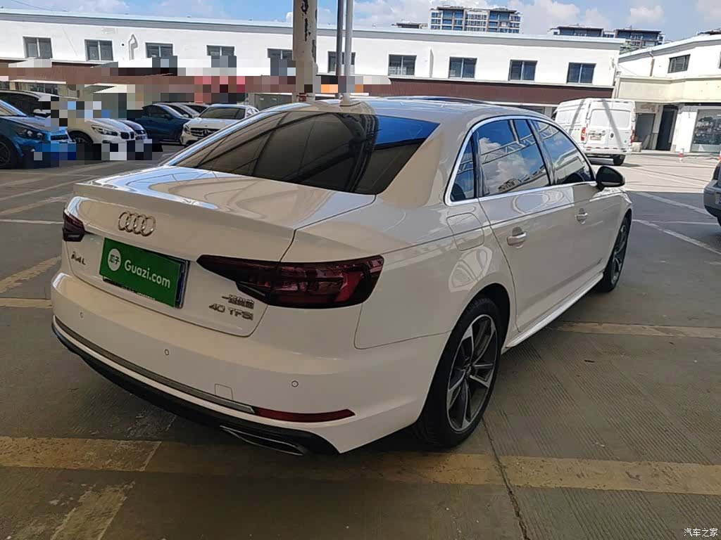 Audi A4L, 2019 все фото