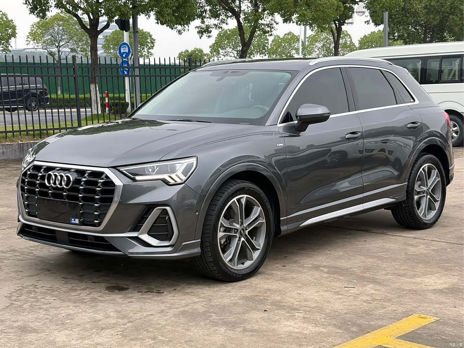 Audi Q3, 2022 2
