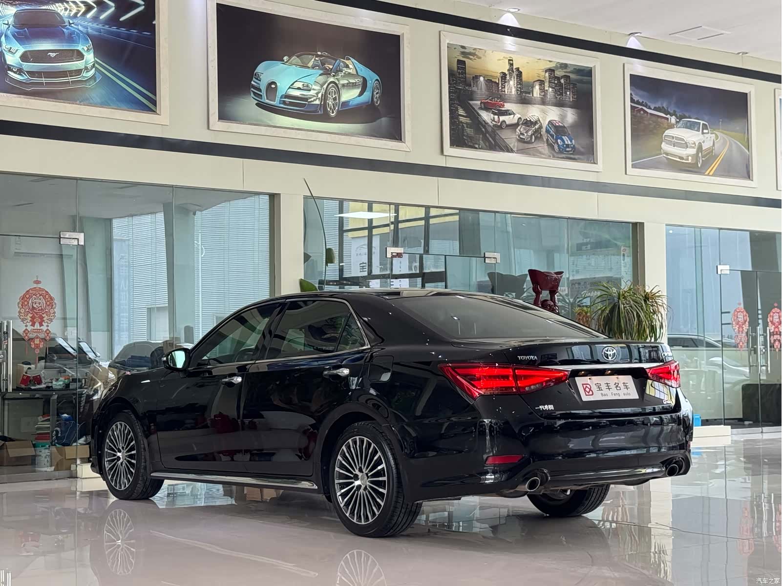 Toyota Crown, 2018 13