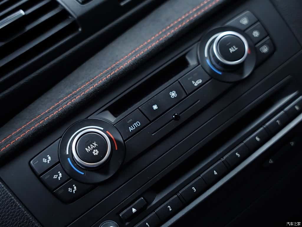 BMW 1 Series, 2012 11