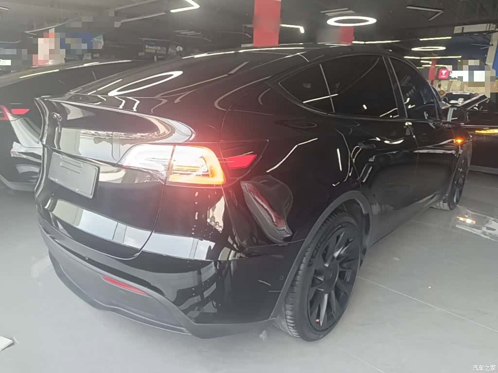 Tesla Model Y, 2022 6