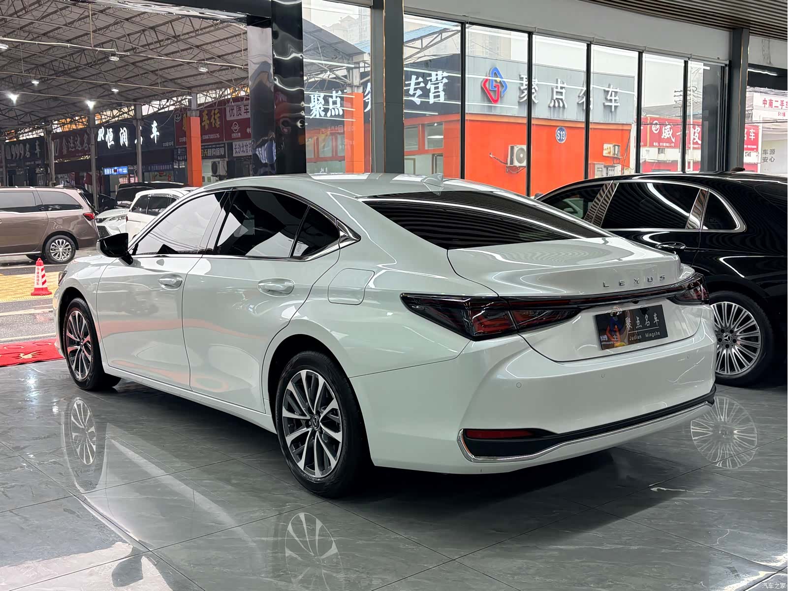 Lexus ES, 2025 6