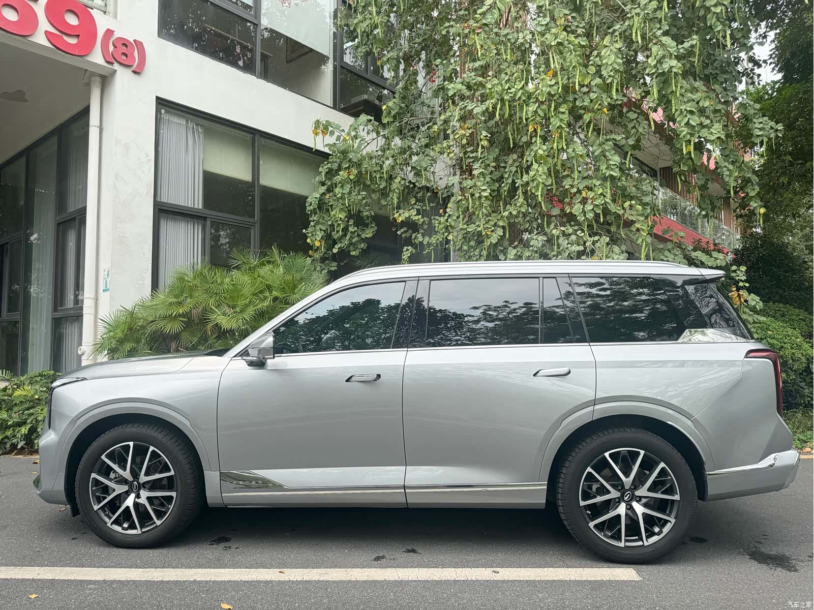 Trumpchi GS8, 2023 все фото