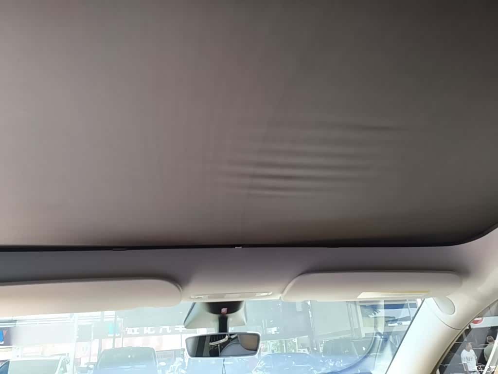 Tesla Model Y, 2023 18