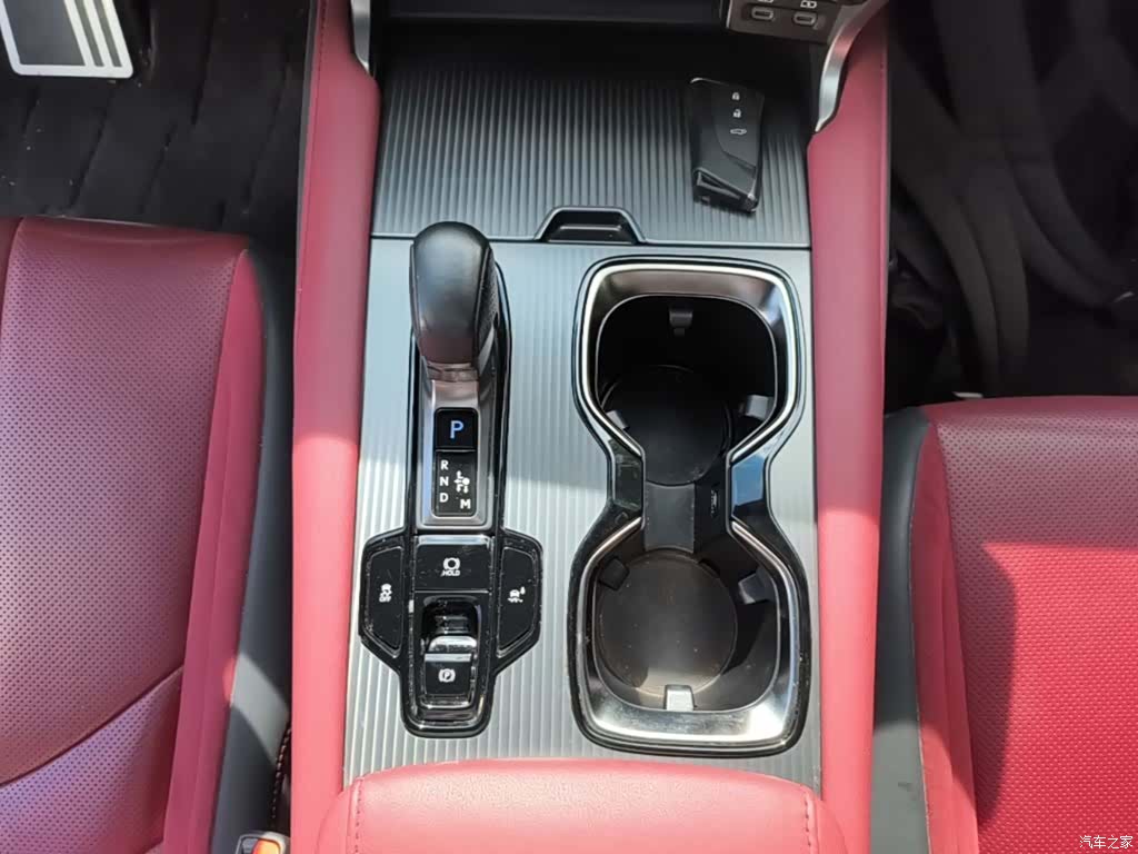Lexus RX, 2024 14