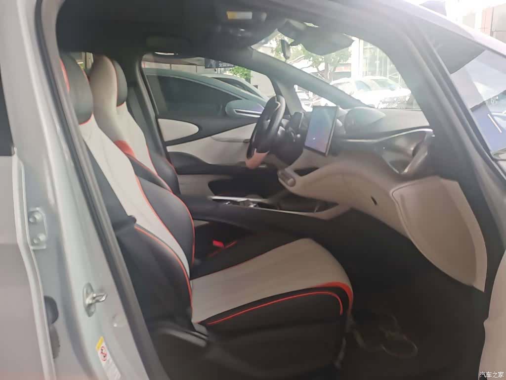 BYD Dolphin, 2023 7