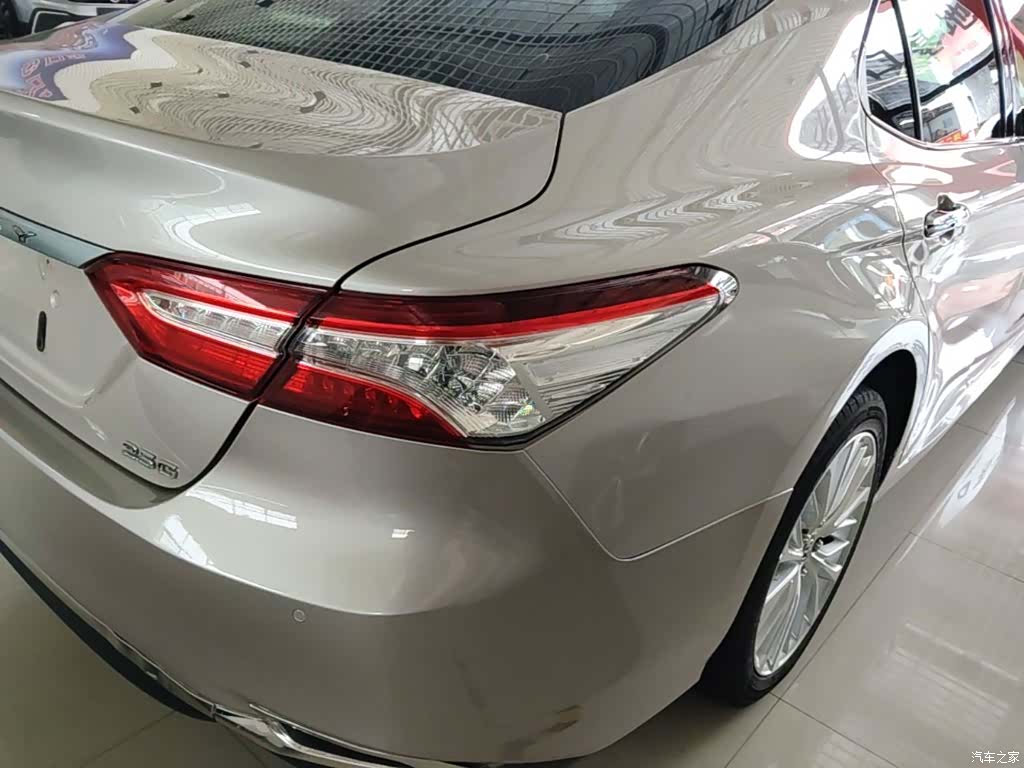 Toyota Camry, 2018 8