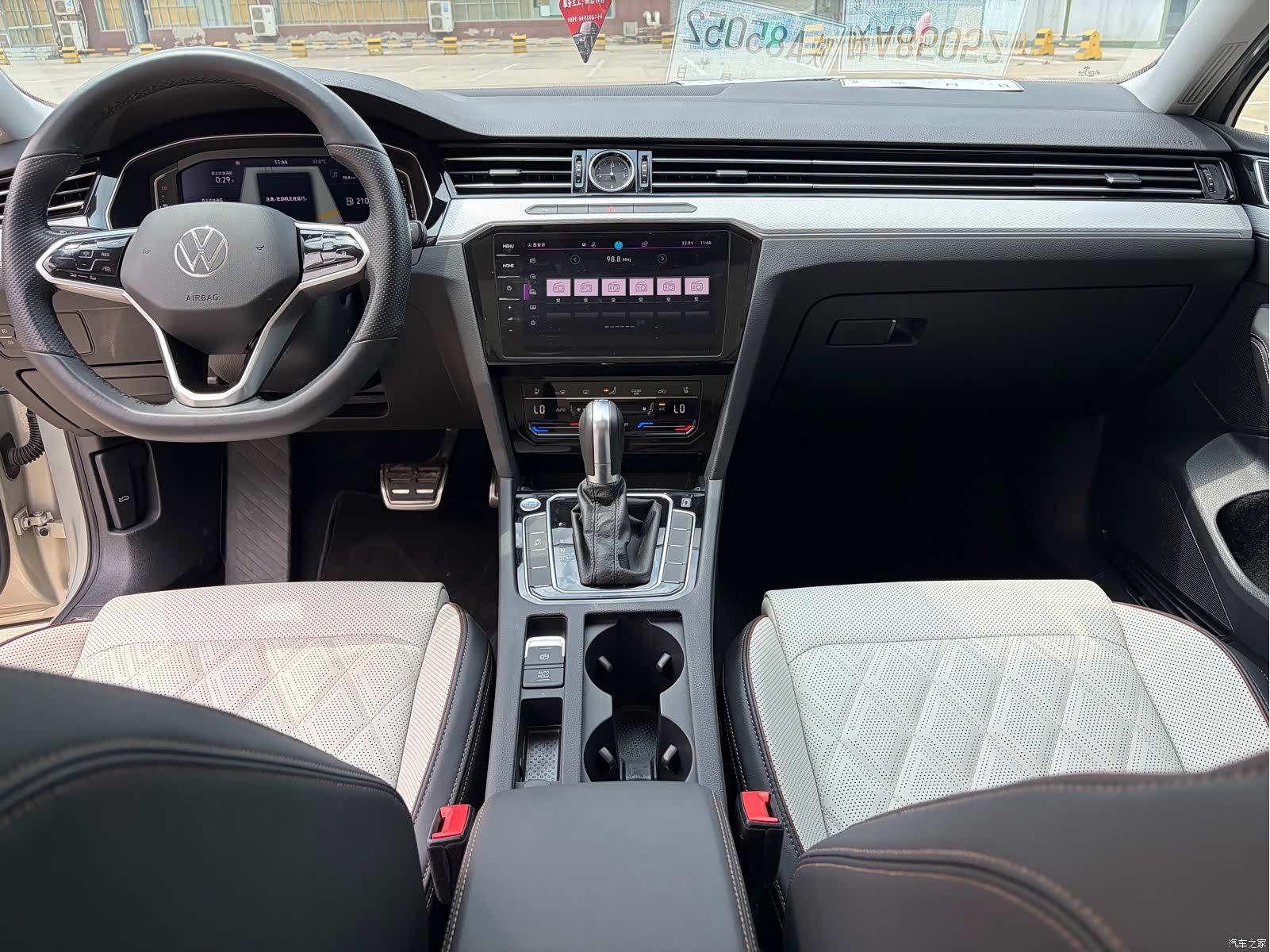 Volkswagen Magotan, 2023 8