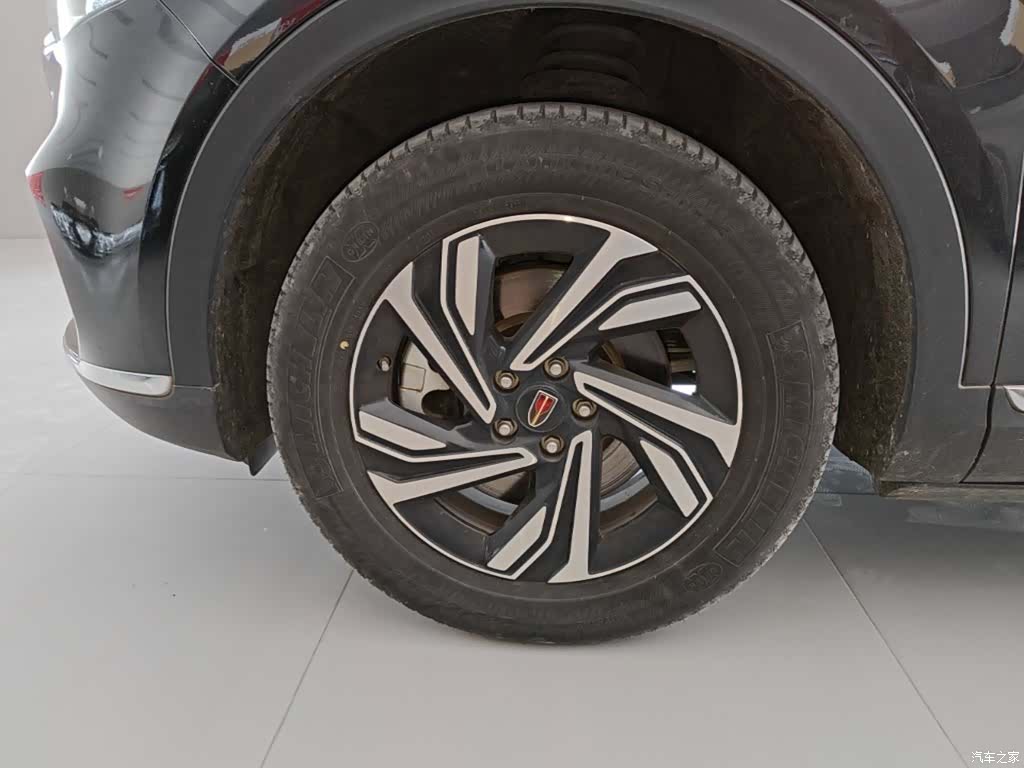 Hongqi HS5, 2022 23