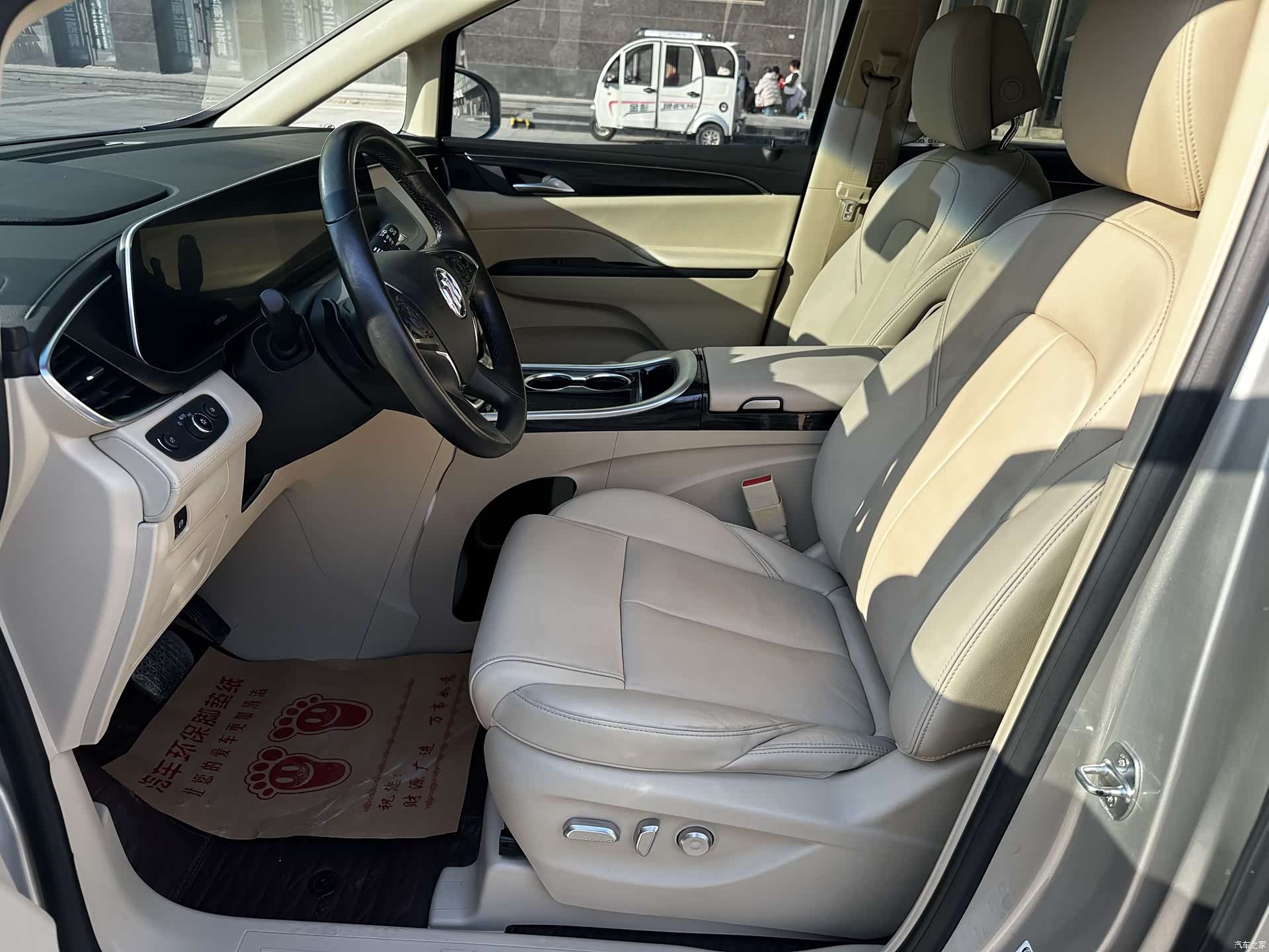 Buick GL8, 2022 4