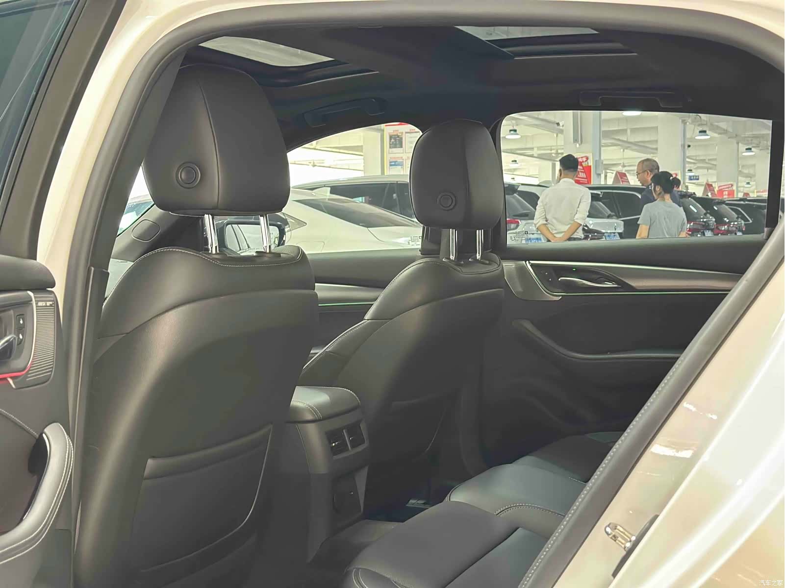 Cadillac CT5, 2021 10