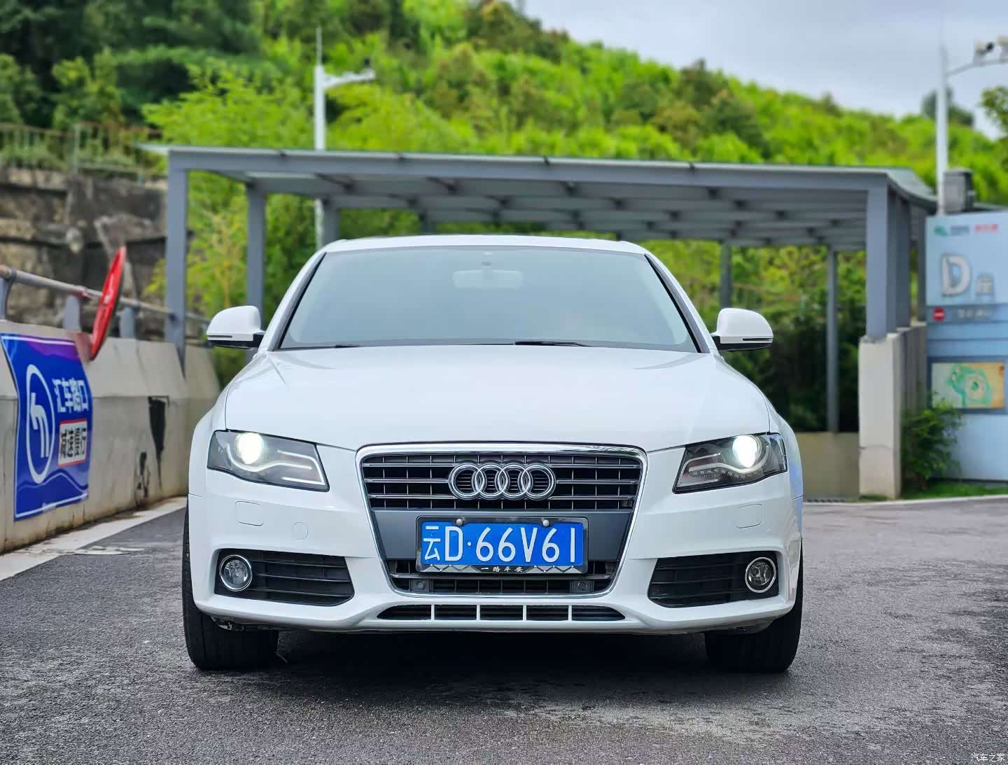 Audi A4L, 2011 2