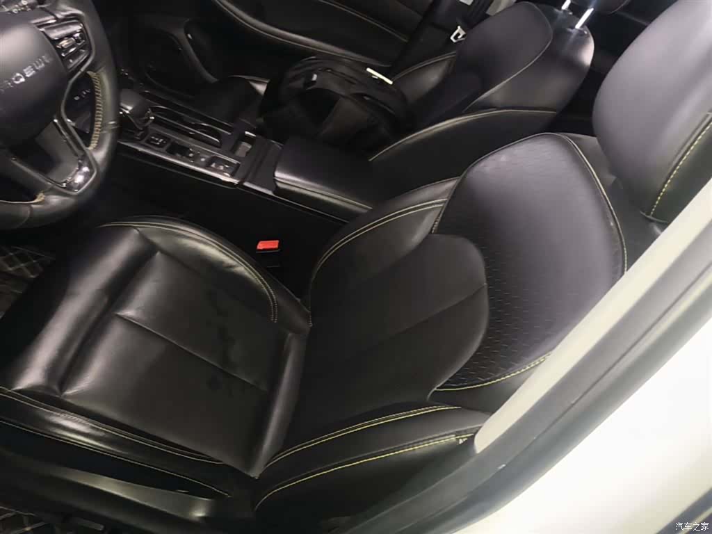 Roewe RX5, 2022 15
