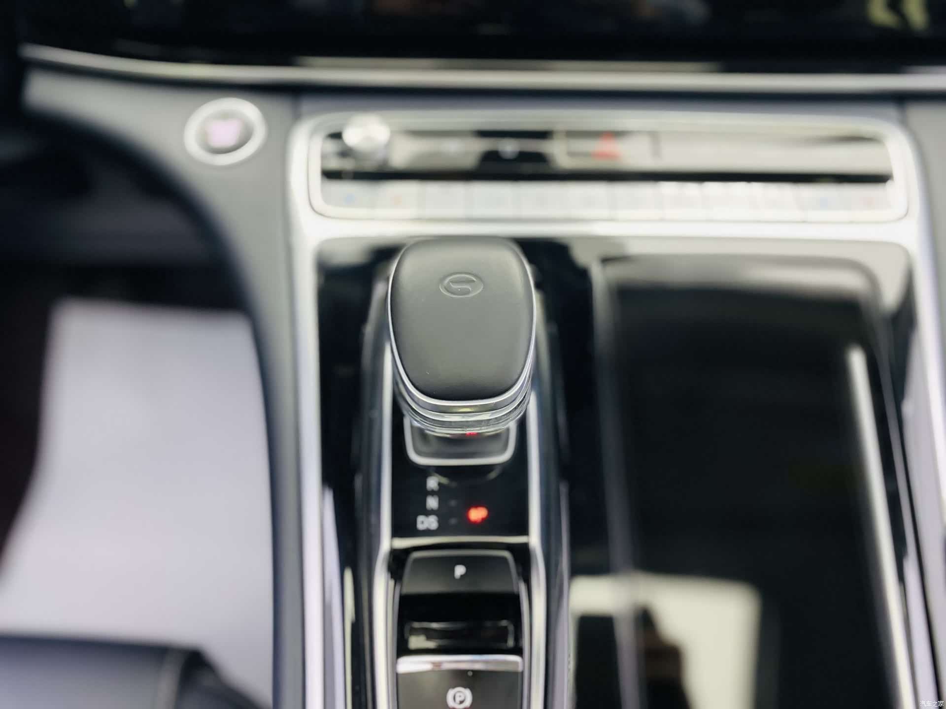 Trumpchi M8, 2022 11