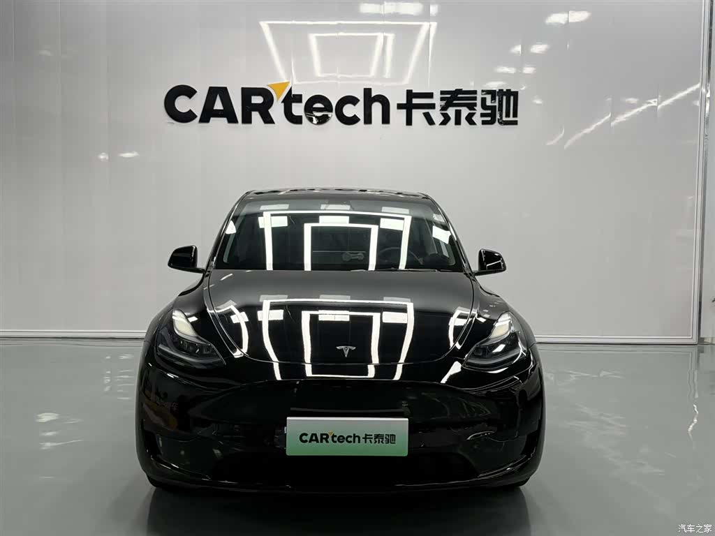 Tesla Model Y, 2023 3