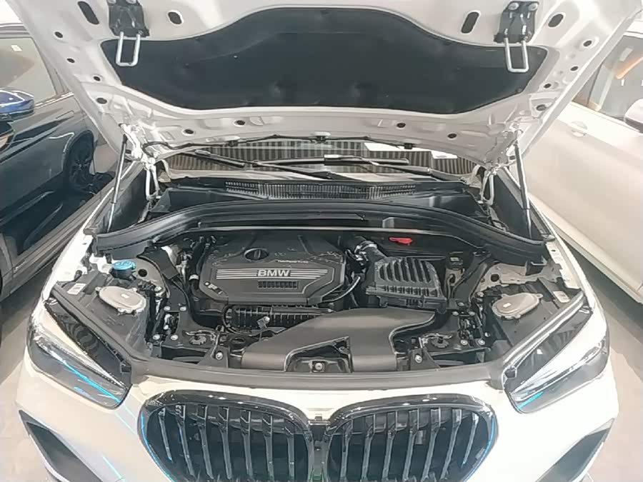 BMW X1 2021, фото 20