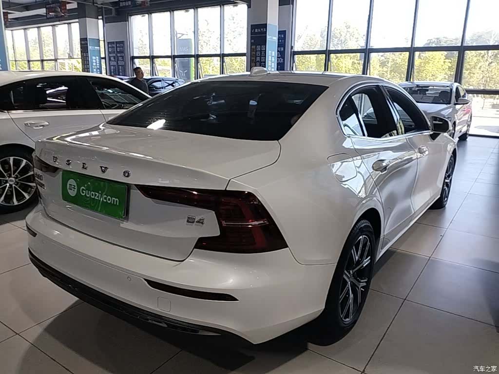 Volvo S60, 2022 7