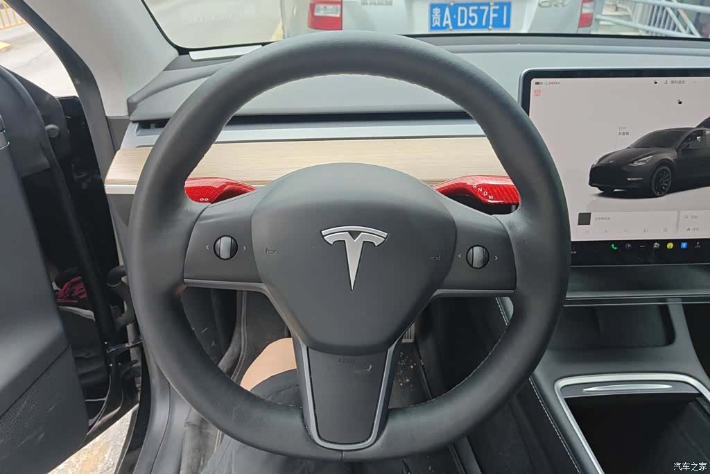Tesla Model Y, 2022 15