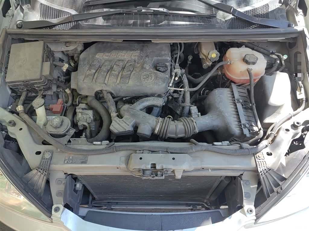 Buick GL8, 2016 11