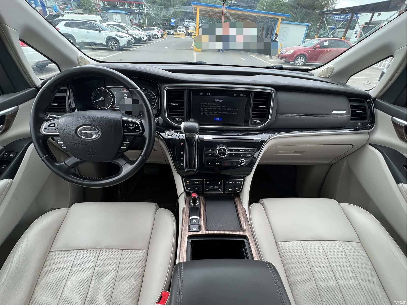 Trumpchi M8, 2018 all photos