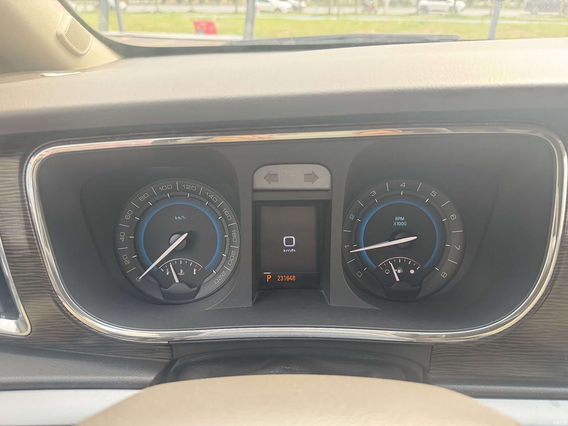 Buick GL8, 2011 25