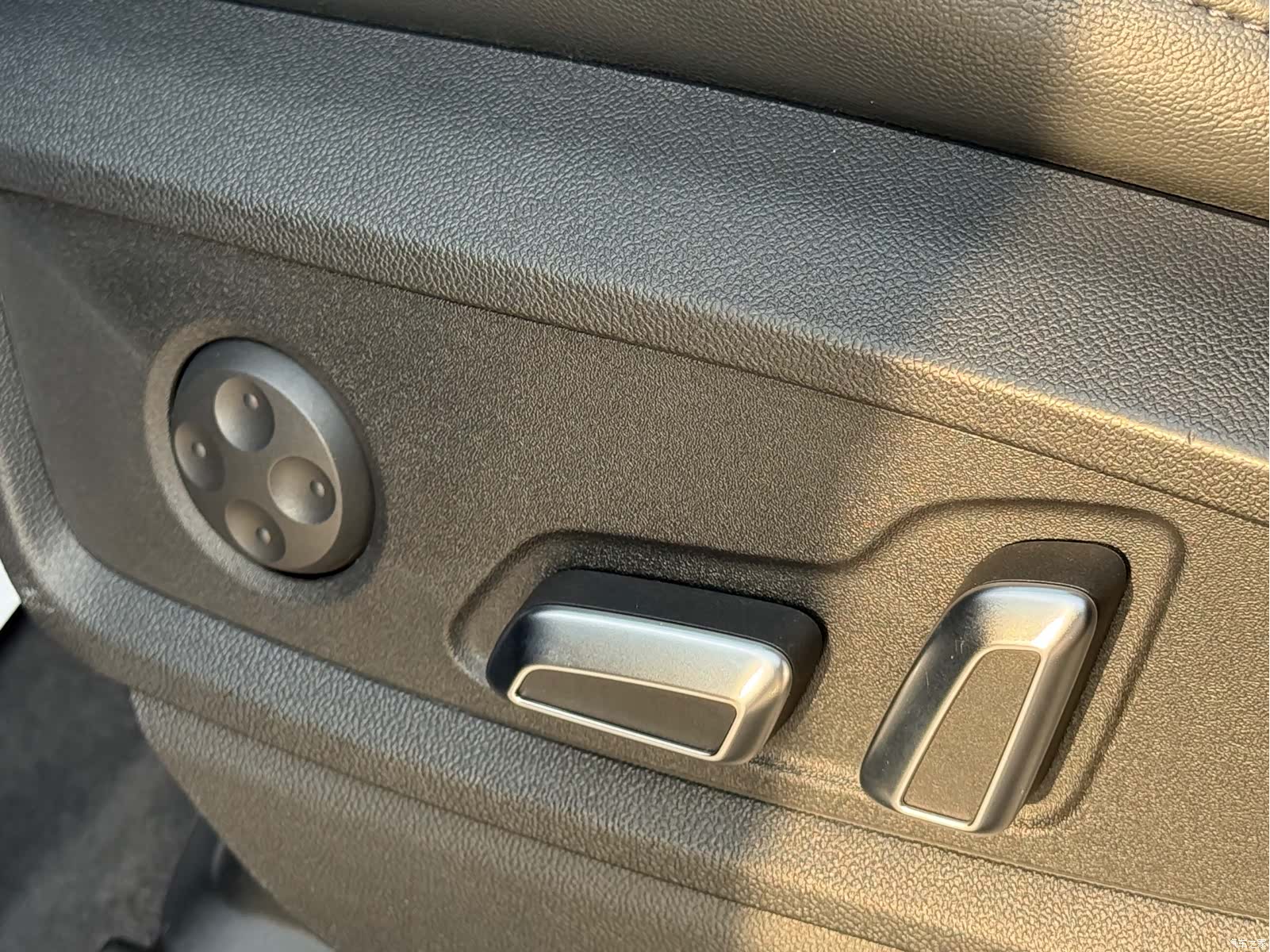 Audi Q5L, 2023 15