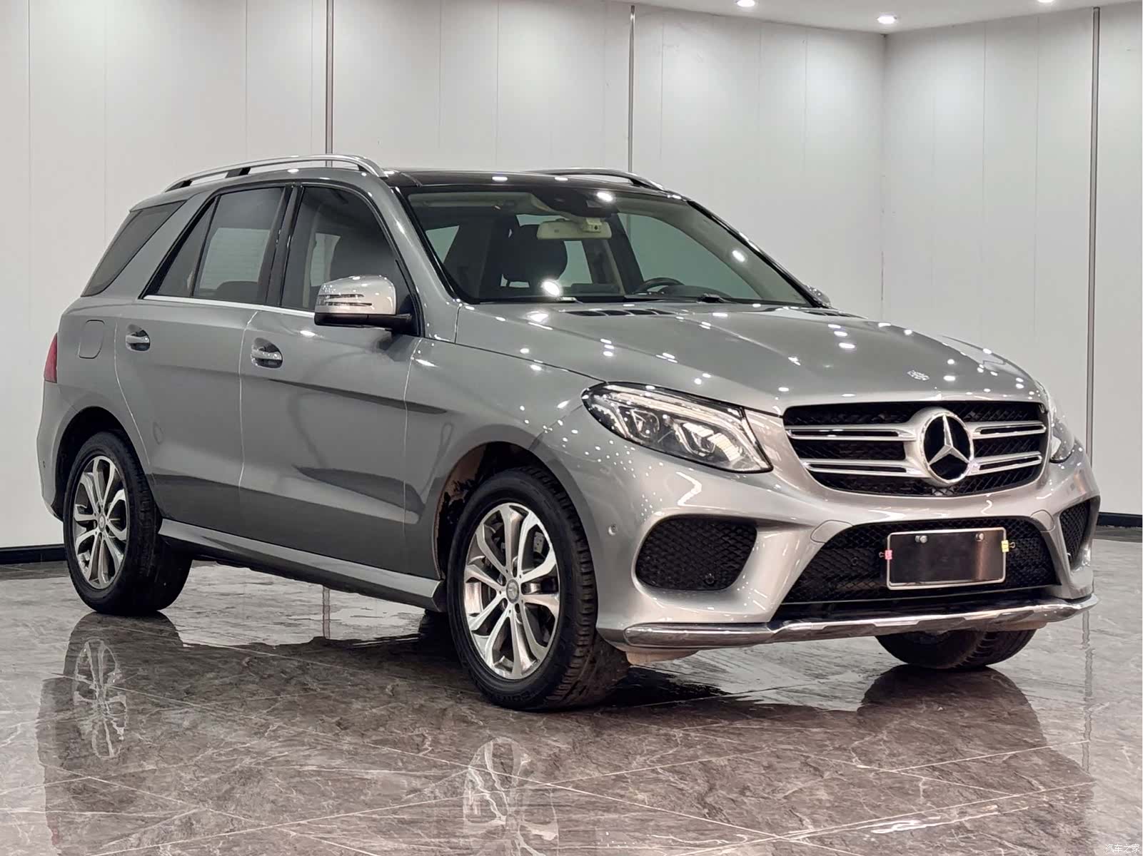 Mercedes-Benz GLE, 2016 3