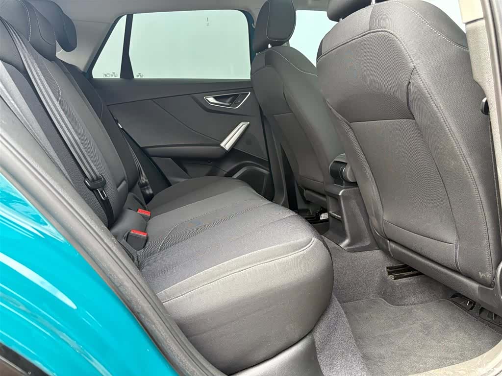 Audi Q2L, 2021 16