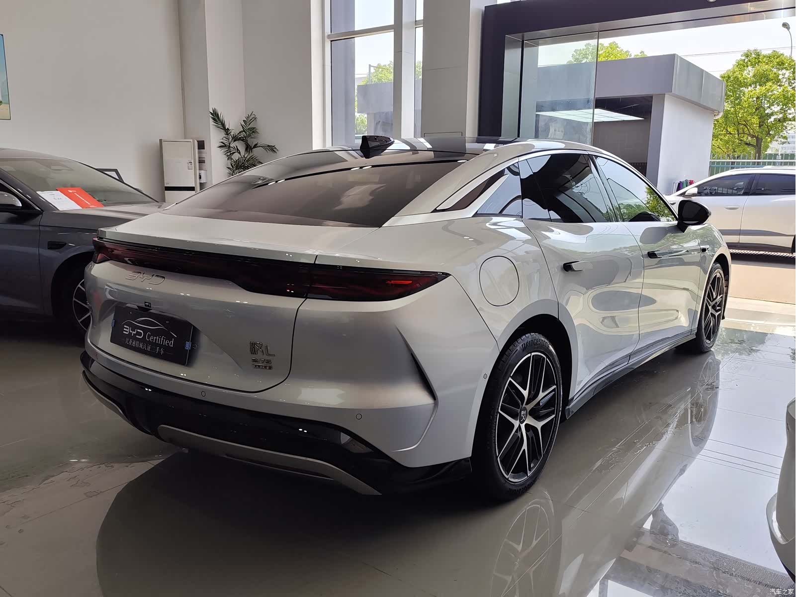 BYD Han, 2025 3