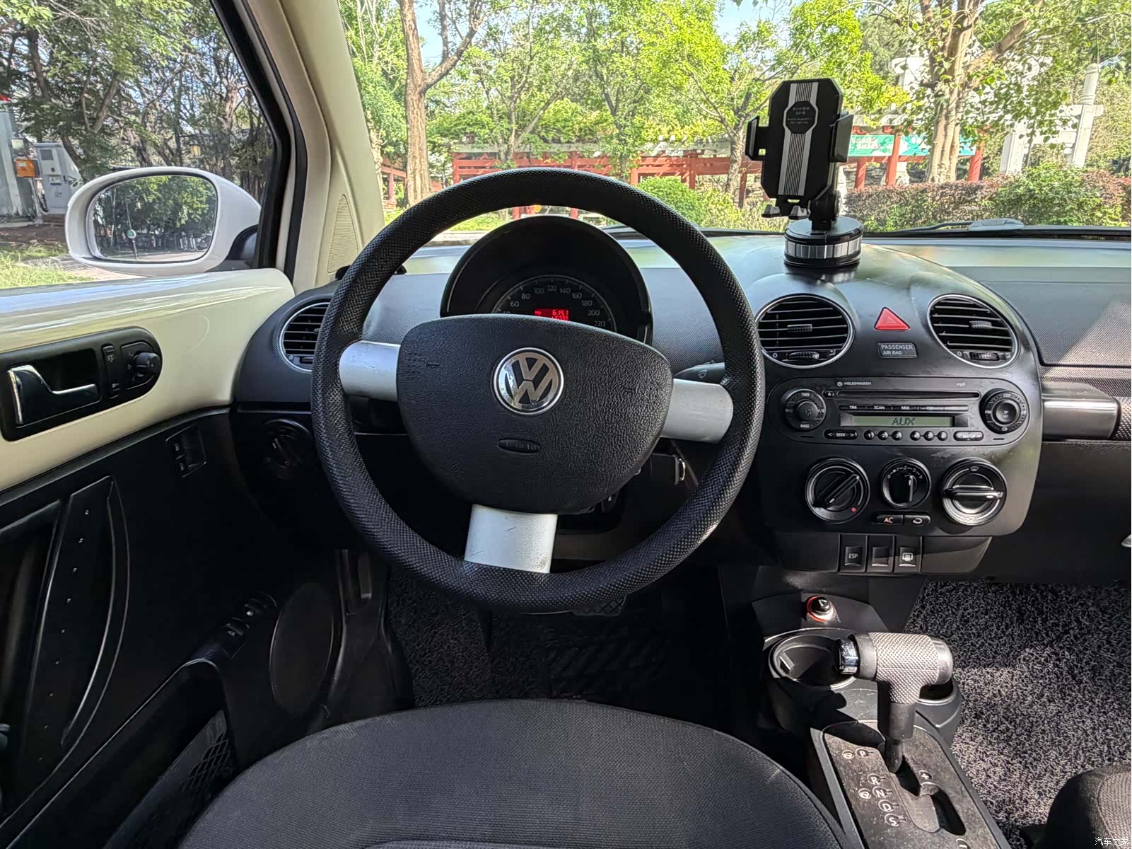 Volkswagen 1.6, 2011 11