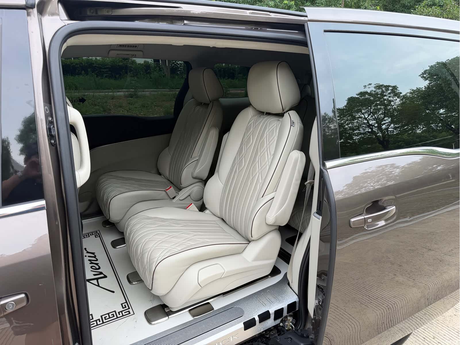 Buick GL8, 2023 все фото